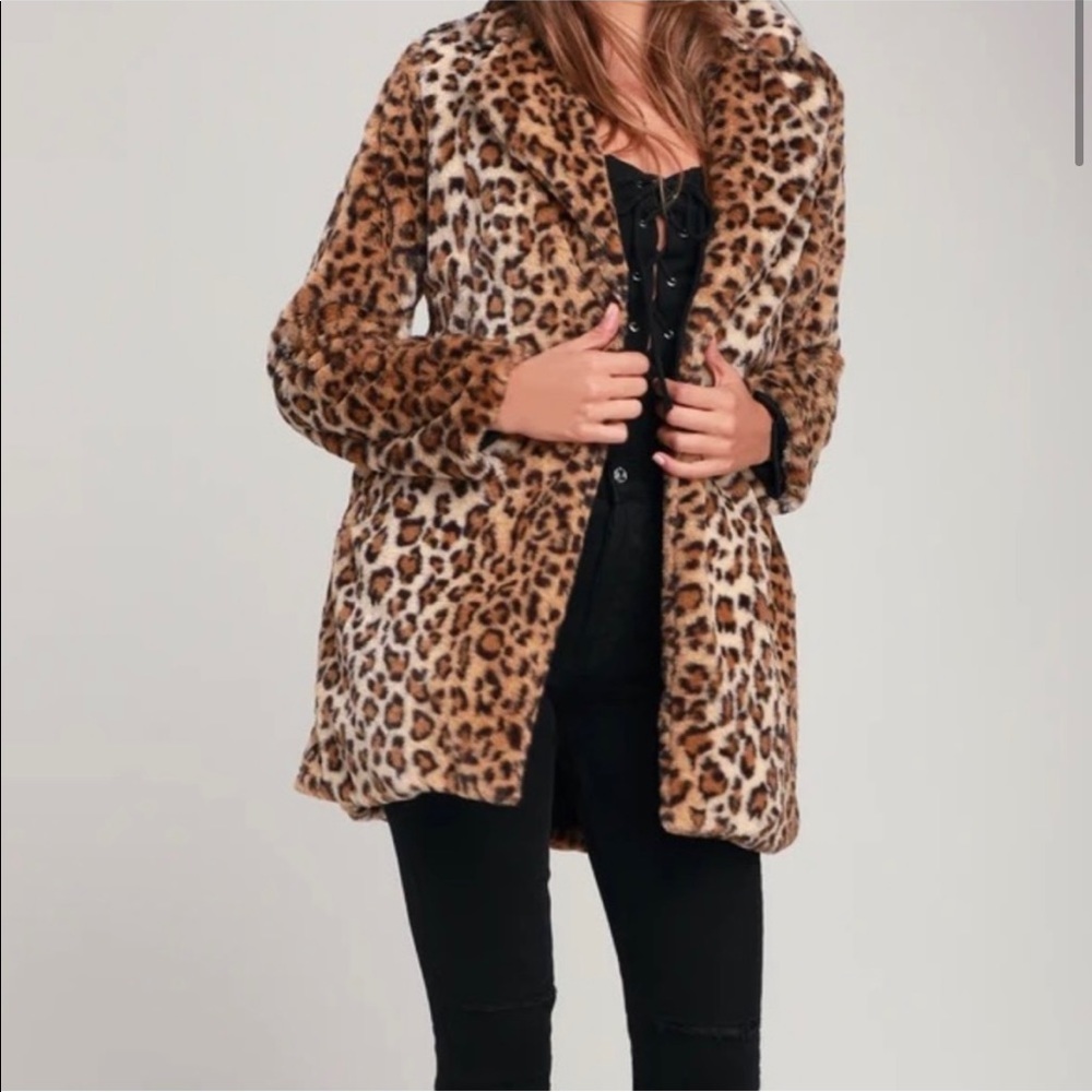 Lulus Leopard Faux Fur Coat NWOT - Picture 2 of 6